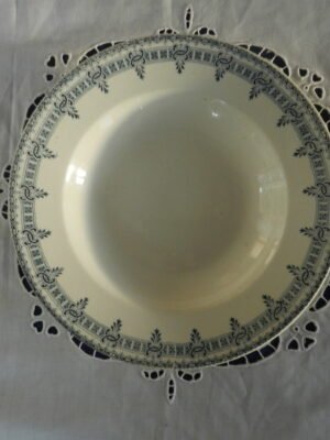 Assiette creuse (Terre de fer)